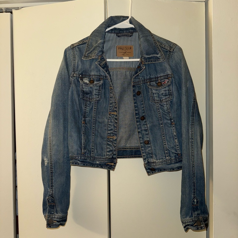 Hollister Women's Classic Blue Jean Jacket - Picture 1 of 6